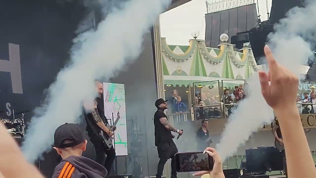 Smash Into Pieces - Six Feet Under - Gröna Lund Stockholm 15 juni 2024