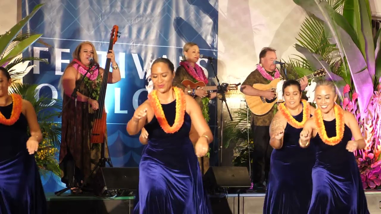 Hālau Hula Kauluokalā - Pua 'Olena