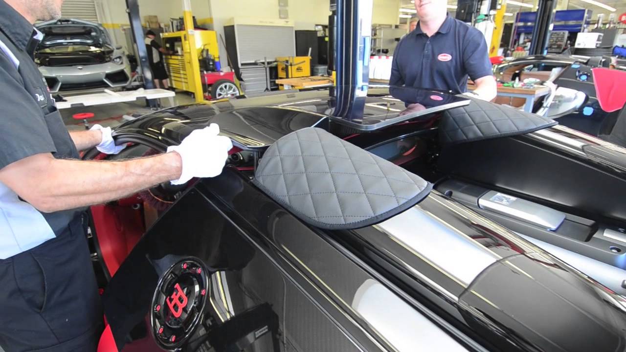 Taking off a Bugatti roof - YouTube