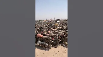 الحكومة ماخذين دراجته النارية وضايعه منه بهاي الدراجات النارية شوفو للاخير شسوه 