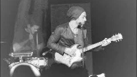 She Wants Revenge - Love To Sleep