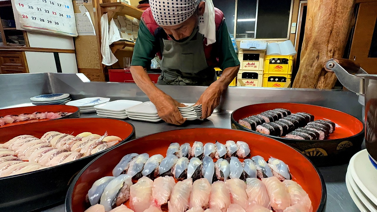 Reservations Required! Fully Booked Michelin Rated Japanese Restaurant