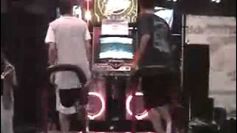 DDR: Digital Life 2004 Tournament: Chris Fyre vs. Awe - Maxx Unlimited