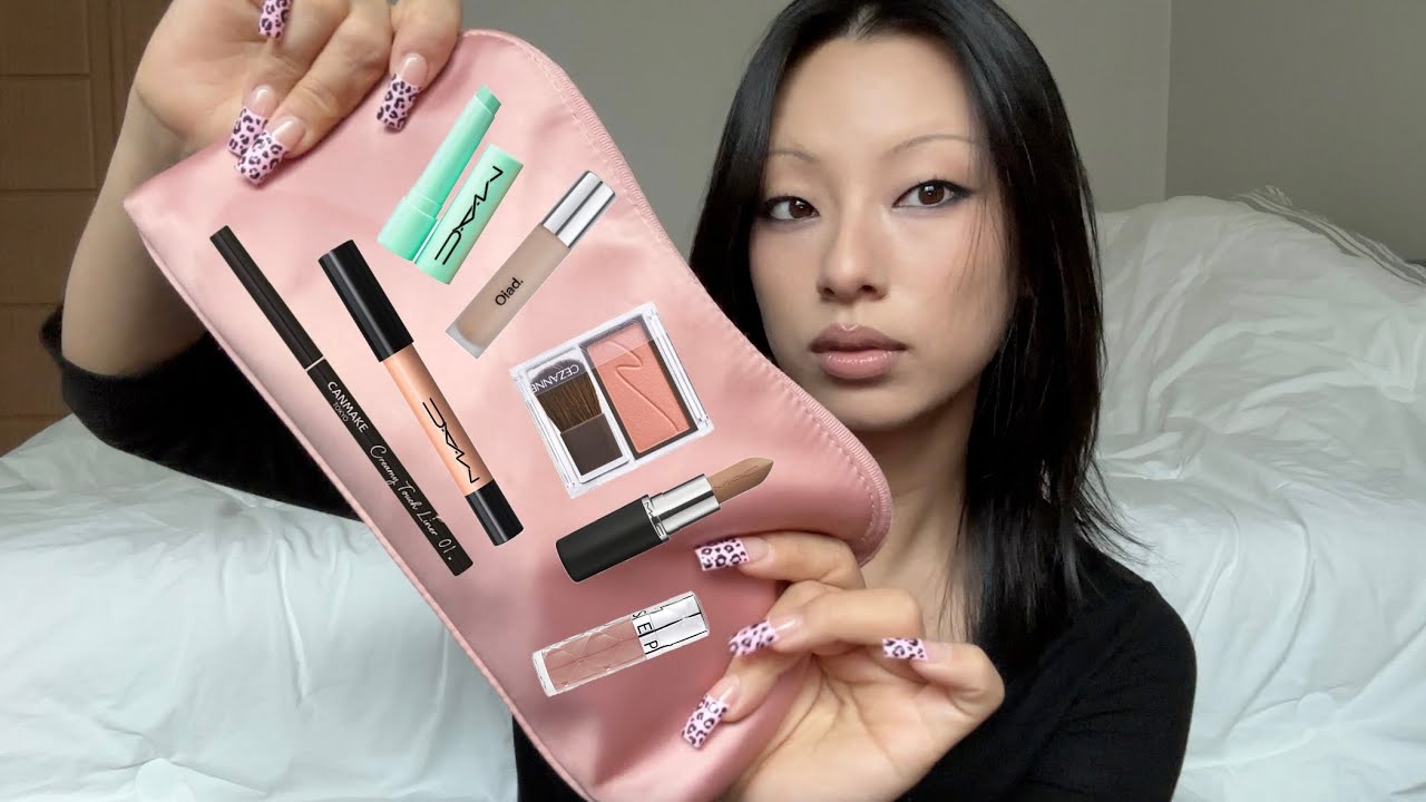 whats in my travel makeup pouch 🎀 메이크업 파우치 털기