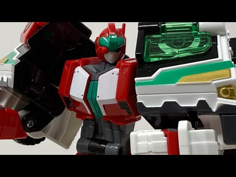 New Transforming Robot Line Coming to the USA! Metal Cardbots!