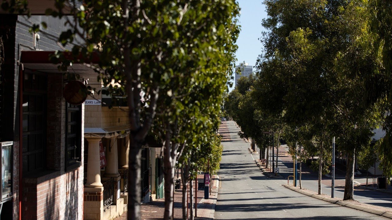 WA reports one locally acquired case as state enters snap lockdown