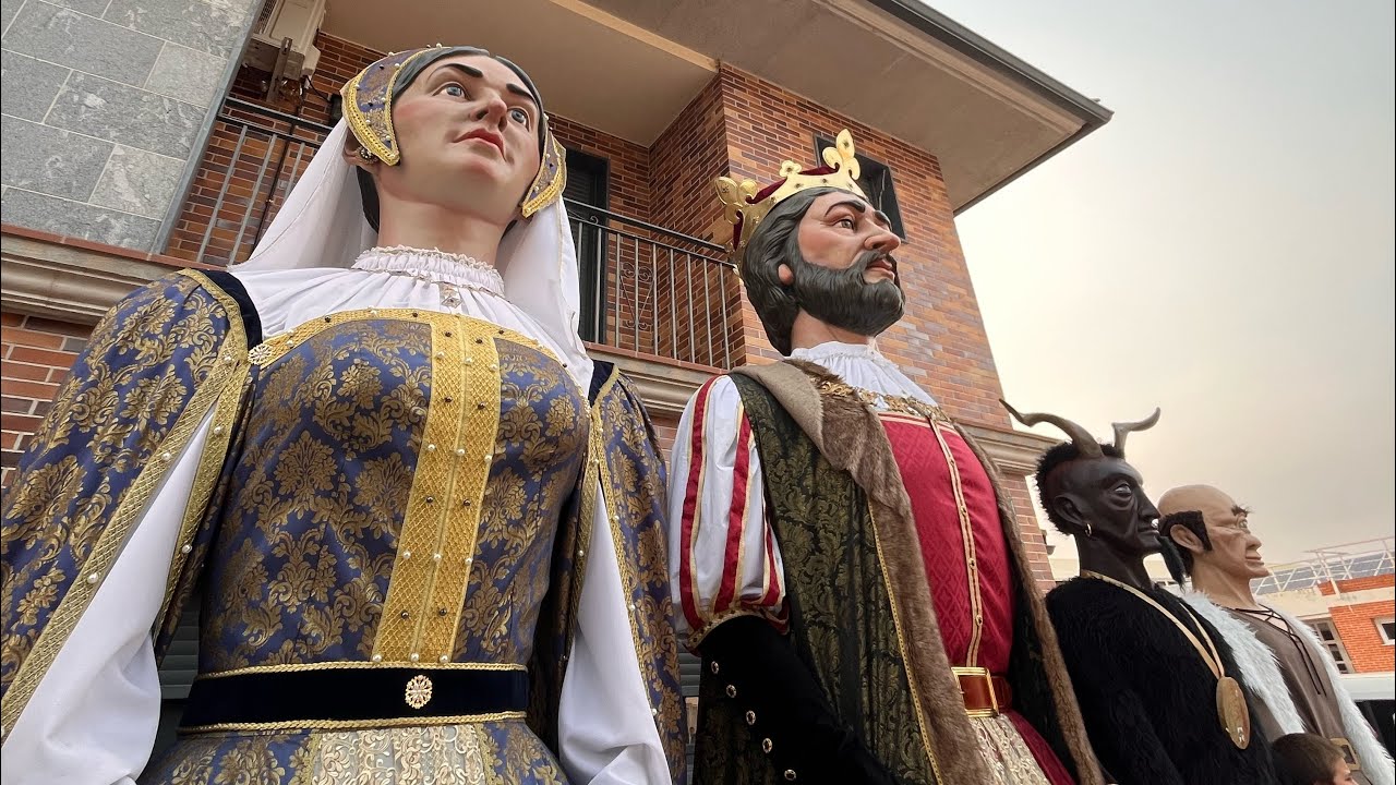 Comparsa de Gigantes y Cabezudos de Larraga | Fiestas de la Asunción en Berbinzana 2024