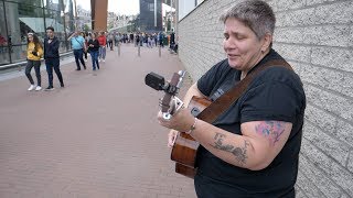 Nicole Bau: "Sweet Dreams" - Busking in Amsterdam