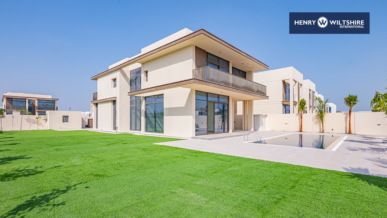 Landscaped garden and pool. Perfect family home.