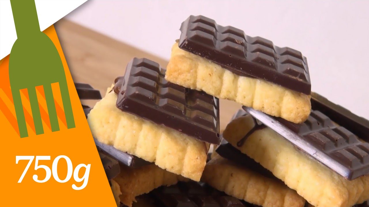 Petits biscuits sablés au chocolat - façon petit écolier - Recettes de  cuisine Ôdélices