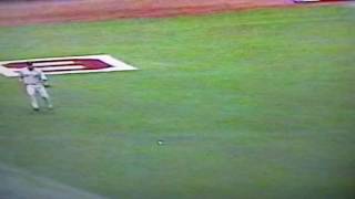 Manny Ramirez throws out Sammy Sosa 2002 ASG