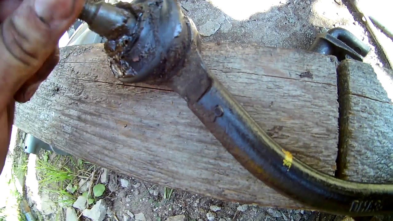 Замена наконечника рулевой тяги на Солярисе. Пробег 605 тыс км. - YouTube