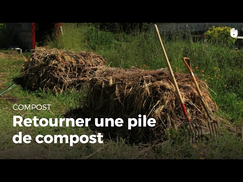 Vidéo: Tourner le compost : façons de retourner le tas de compost