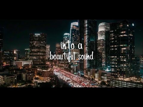 Lucca Leeloo - Into a Beautiful Sound csengőhang letöltés