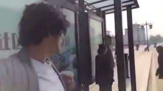 çin'de otobüse binen insanları troll'leyen adanalı genç