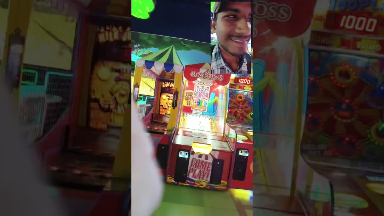 लुलु मॉल के अंदर मेले वाला सीन 😘😍🥰#trending #vairal #vedio #lucknow #lulumall 