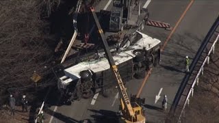 Giappone, bus di sciatori esce fuori strada, 14 morti screenshot 4