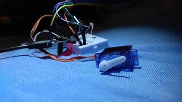 Attiny85 LDR controlling servo position with preset change by bright or dark while power on