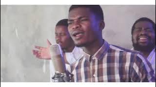 Fr Emmanuel Musongo feat avec son élève AMOS-MOES dans cover live je veux te voir mimonisa psaume