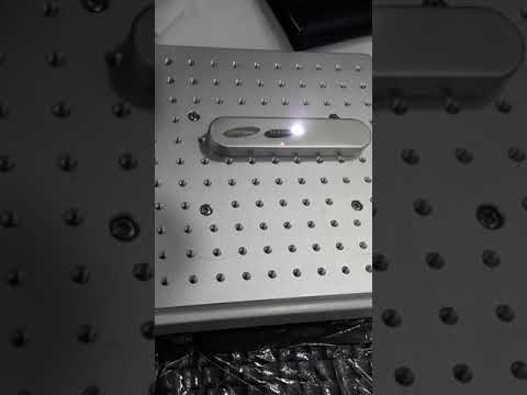 ماكينه حفر بالليزر على المعدن 01006680596