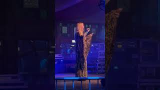 Dance Monkey/ New Order high note @MerelbekeVillage @JosephineDeSmet