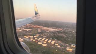 Alaska Airlines 737-800 sunrise landing at Newark Liberty International Airport
