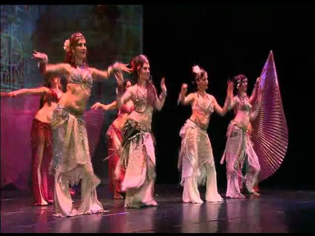 Bombay Bellywood', oriente y occidente unidos a través la danza