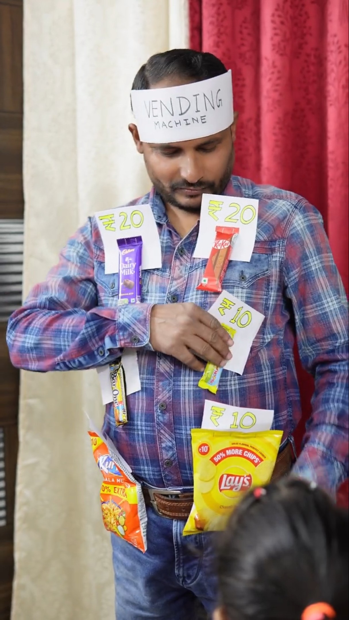 Maha ke papa to ban gaye vending machine