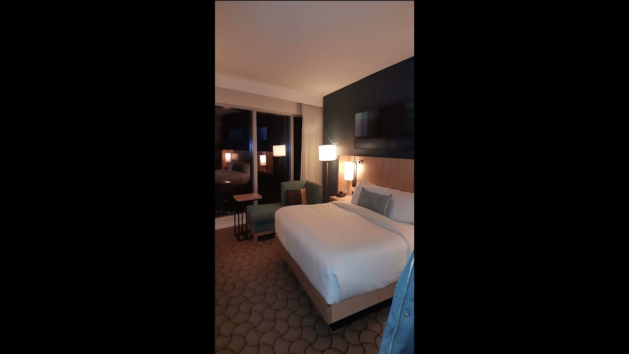 Delta Hotels By Marriott with Amazing Downtown Toronto View