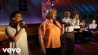 Bill & Gloria Gaither - Well Water [Live] ft. The Martins chords