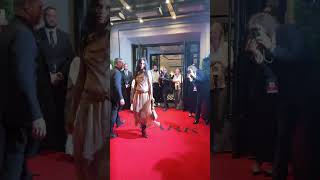 Zoë Saldana arrives to ADORING FANS #metgala #afterparty #themarkhotel #irishetv #SUBSCRIBE ☘️