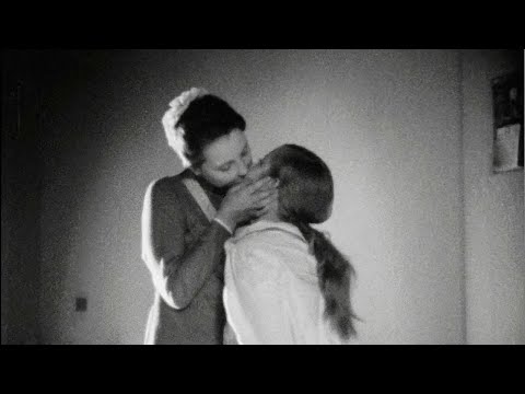 THE FIRST LESBIAN FILM EVER MADE GIRLS IN UNIFORM LOVE STORY DRAMA SUBTITLES MÄDCHEN IN UNIFORM 1931