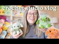 VLOG: Design My New Pattern With Me! trying new yarn &amp; crocheting cave dwellers 🧌✨