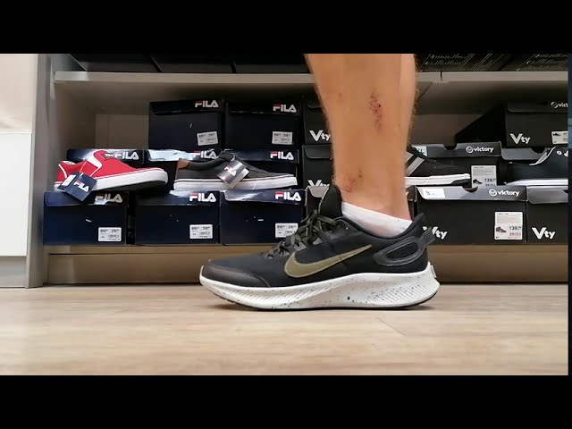 Mm experimenteel Farmacologie Nike Run All Day 2 SE REVIEW & ON-FEET Test (BLACK) - YouTube