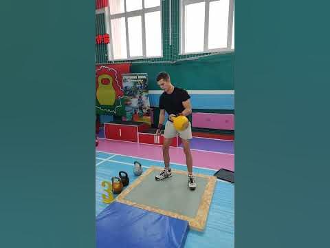 ДИКИЙ ШКОЛЬНИК ВЗЯЛ В РУКИ ГИРИ #shortsvideo - YouTube