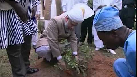Visit to Ghana 2004 by Hadhrat Mirza Masroor Ahmad (Urdu)