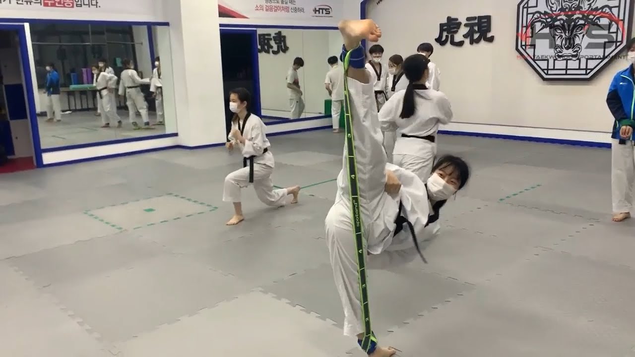 [HTS TKD] 옆차기 훈련이란...참...힘들어...ㅠㅠ TKD Side kick trining YouTube