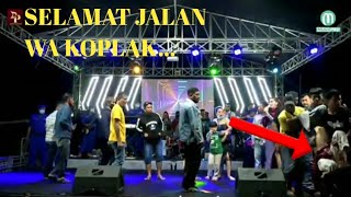 Detik-detik wa koplak pingsan diatas panggung...