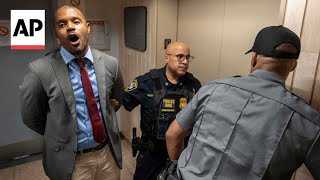 Elected officials arrested while protesting conditions at NYC immigration holding facility