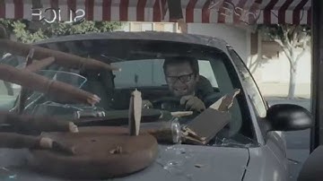 Funny DirectV Commercial - Dont Drive into a Pizzeria