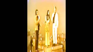 Kentucky Woman - Neil Diamond,Glen Campbell &amp; Cher 1969 #kentuckywoman #neildiamond #cher #gcampbell