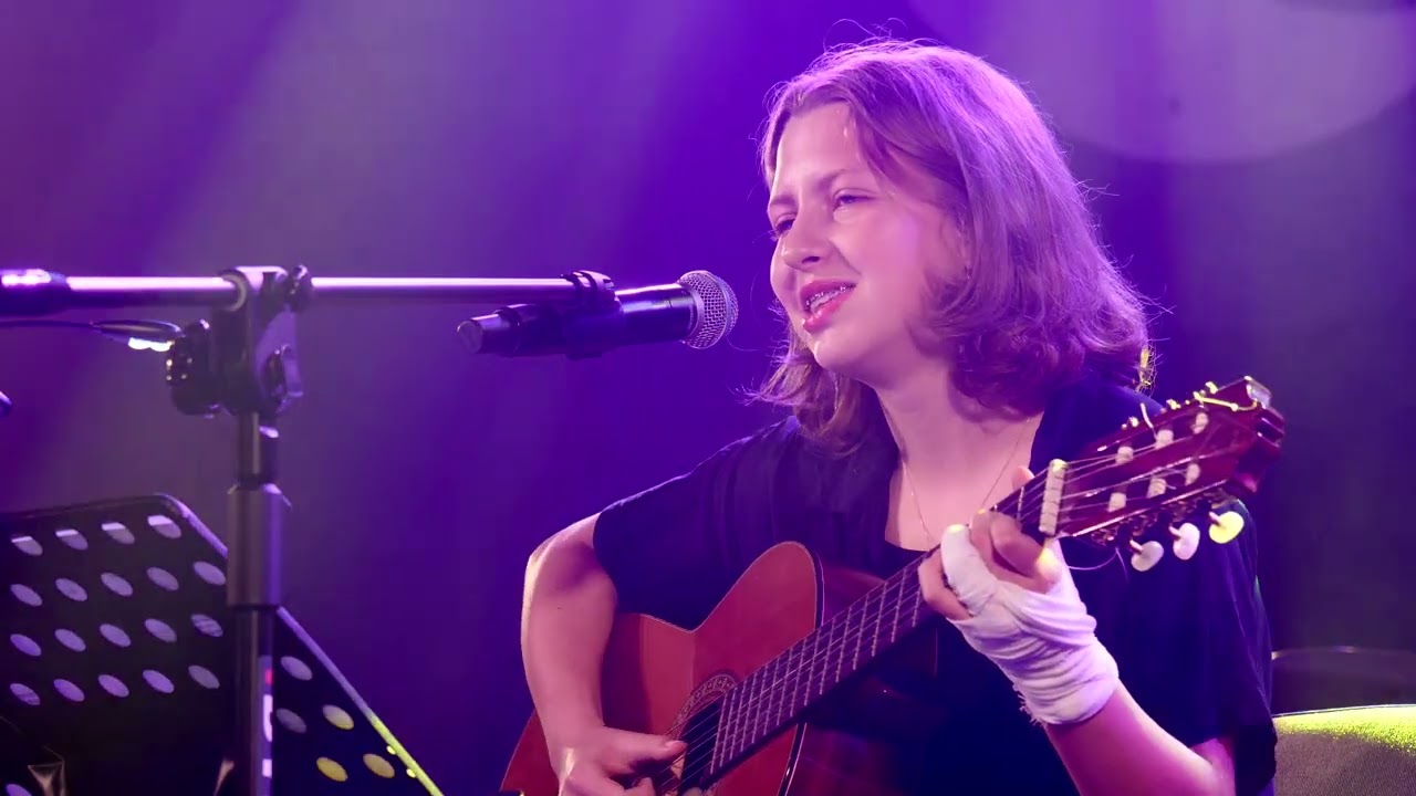 XXXII Noc Bardów. Julia Michalska - Jesienny Pan