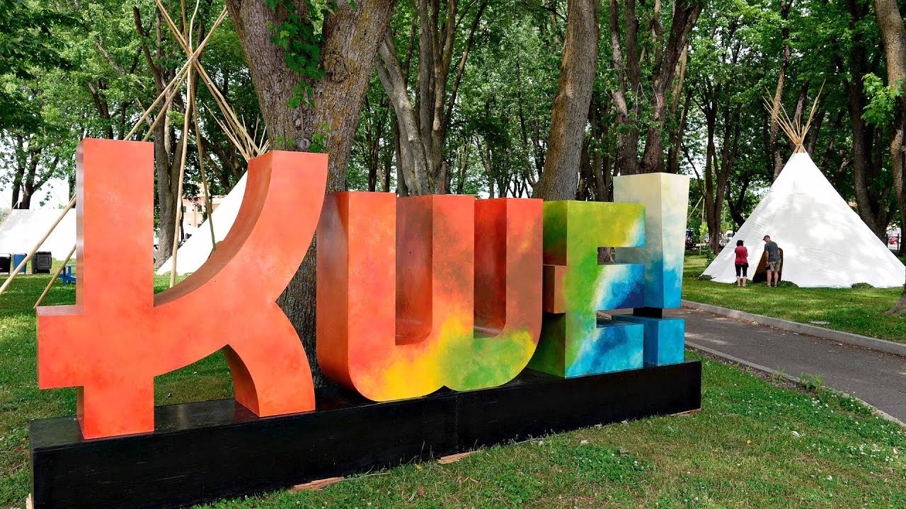 KWE! À la rencontre des peuples autochtones YouTube KWE! À la rencontre des peuples autochtones YouTube