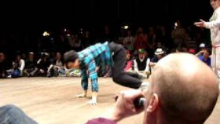 Funky Masons vs Sunshine Ninjas Floor Wars 2010