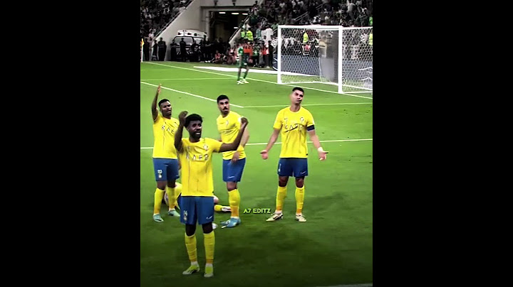 Fans throwing bottles to Players 😤🤯