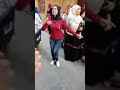 رقص فاجر بنات في الشارع علي مهرجان اصحابي اخصامي +18