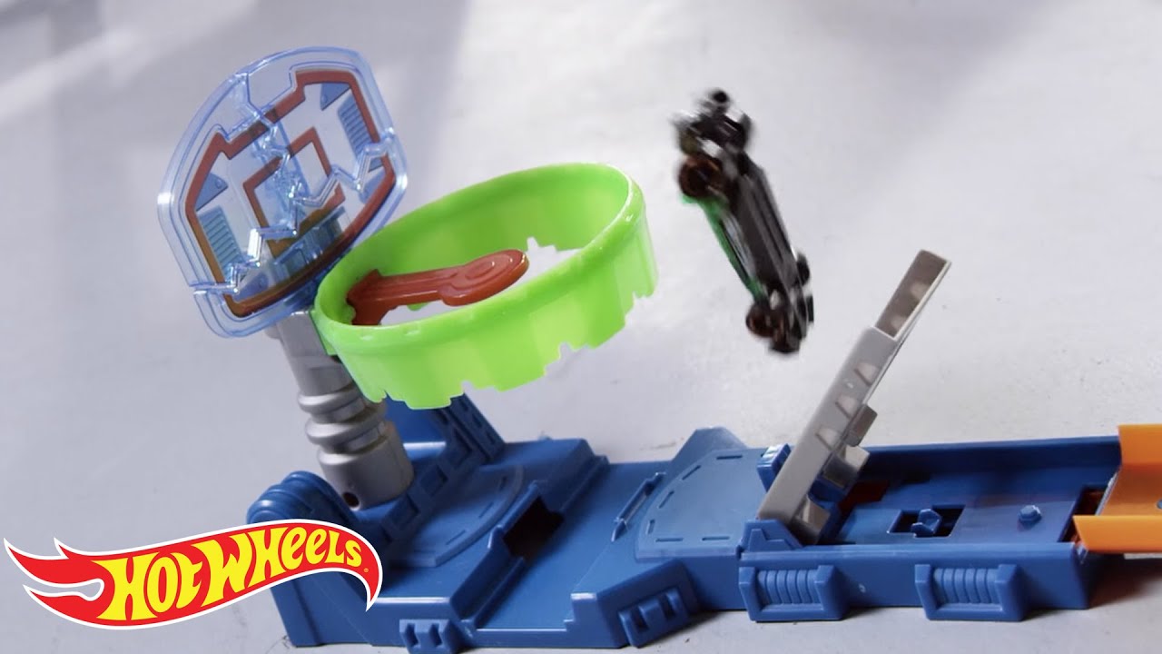 girls like you Hızlı Atlayış | Hot Wheels