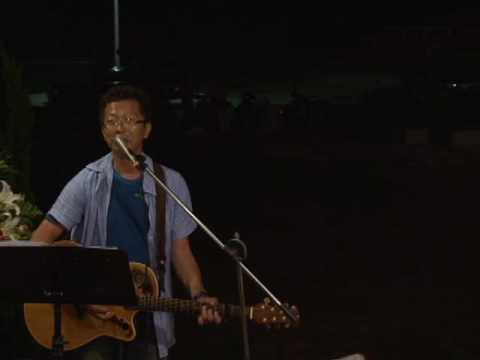 故事.(詞曲  張炳輝 // 演唱  小烏鴉陳宏銘)