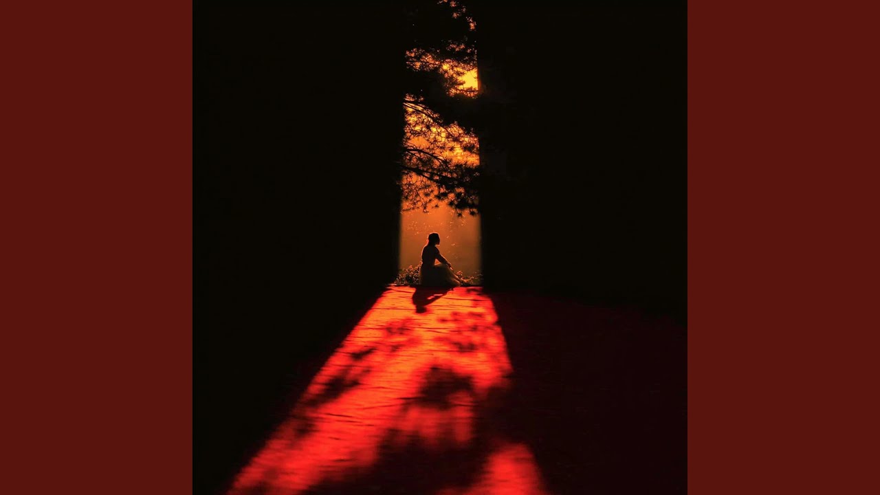 A Pause Before the Solo