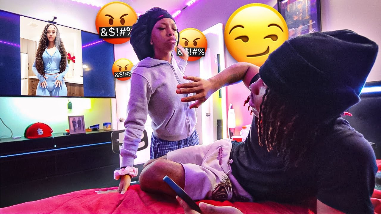 Accidentally Screen MIRRORING Watching Other GIRLS On Tiktok *She Smacked Me😳*